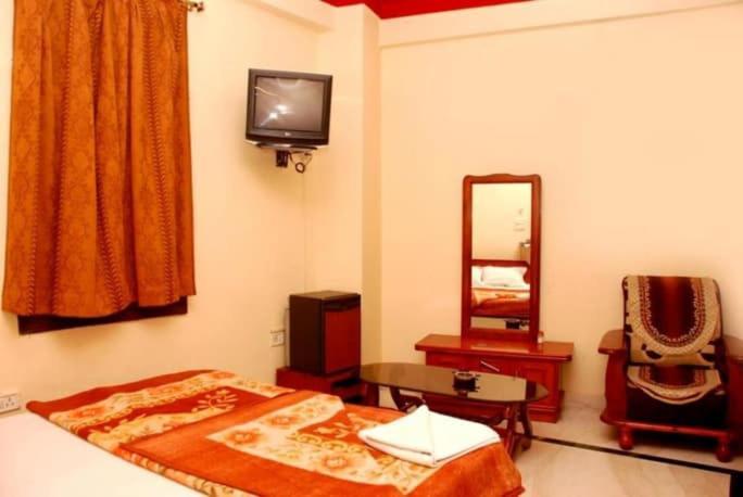 Oyo 27711 Hotel Evergreen Residency Bhopal Exterior photo